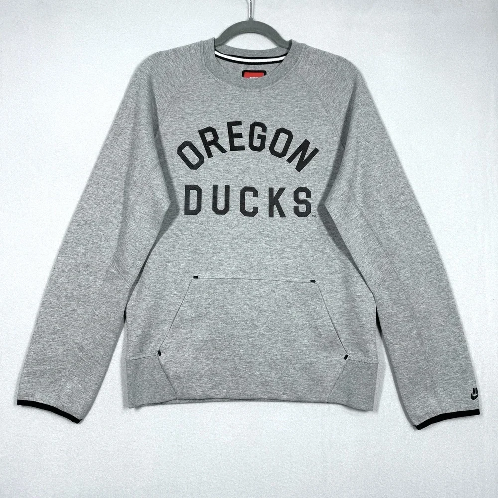 Nike Tech Fleece Oregon Ducks Sweatshirt Mens Small Grey Crewneck Pullover Logo